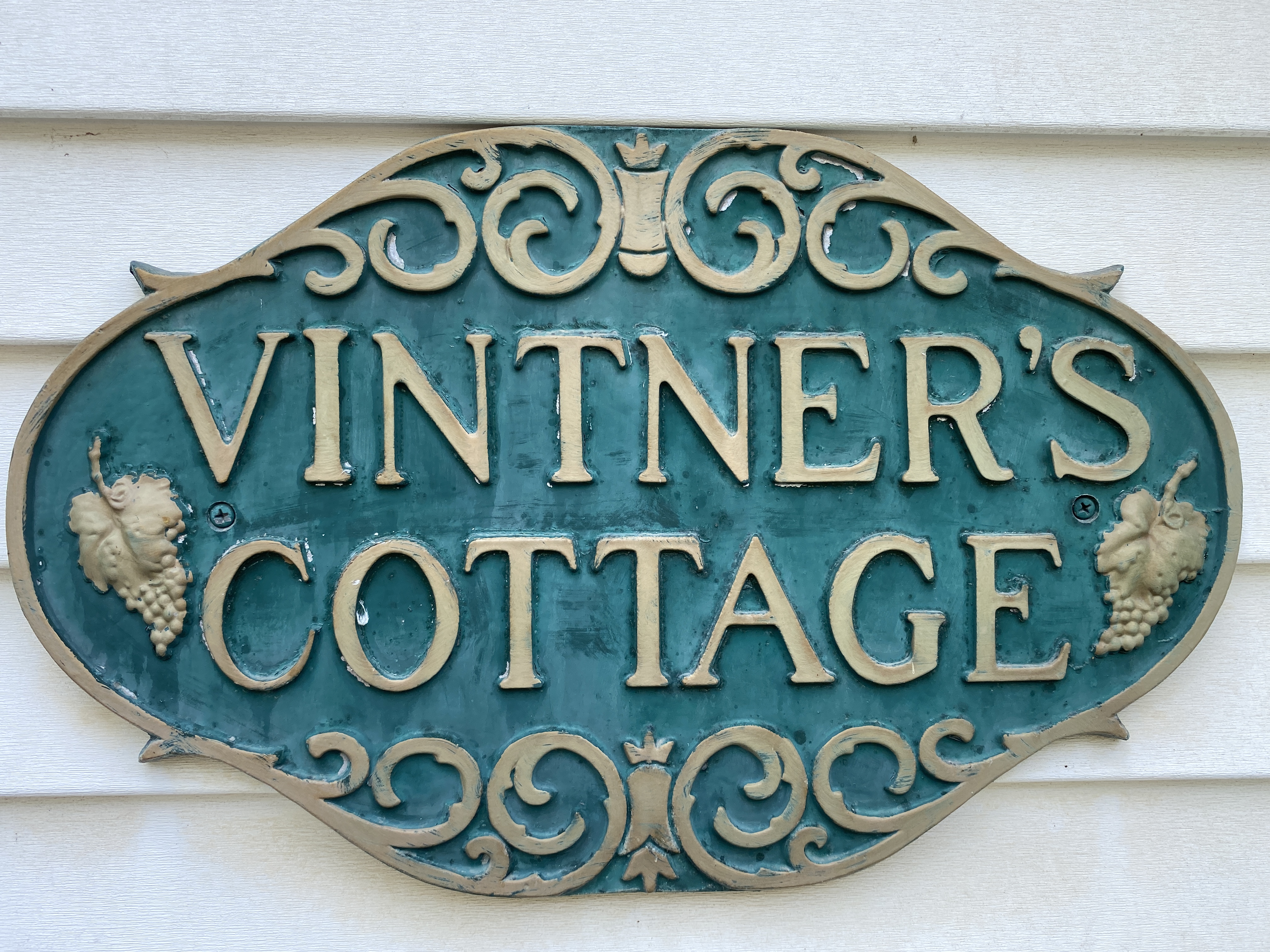 Vintner\\'s Cottage